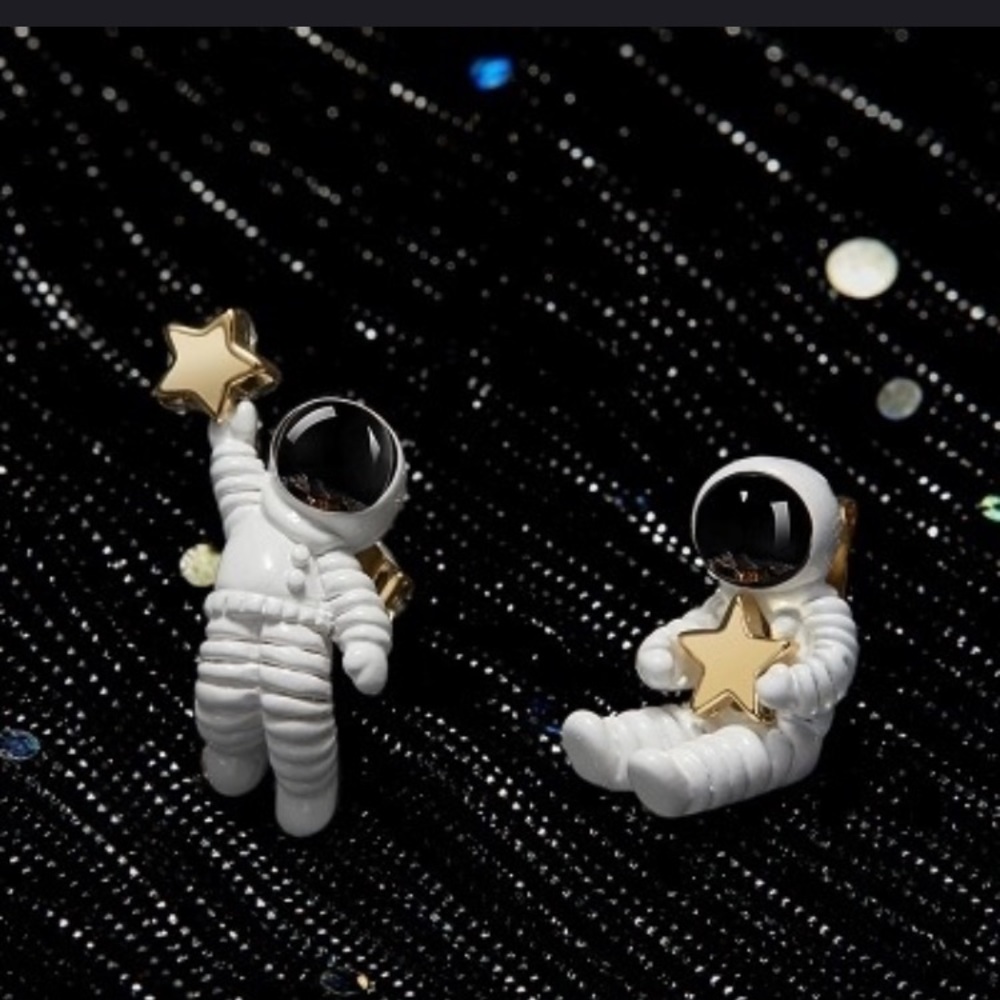 {NIP}💫 Rare Spacemen Stud Earrings